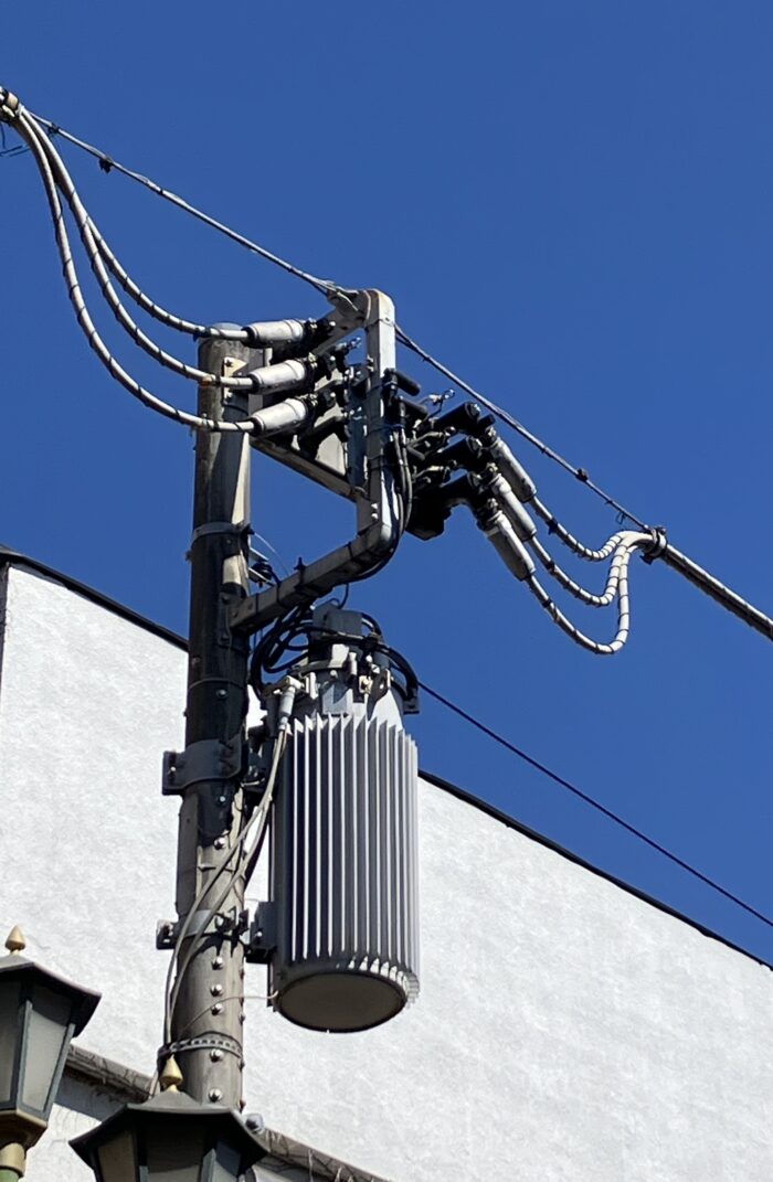 お盆休み中の停電